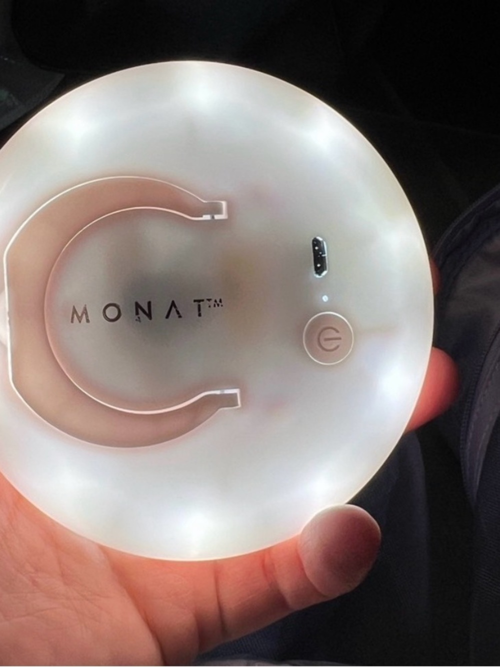 MONAT White LED Compact Mirror & Accessory Set - Picture 13 of 16